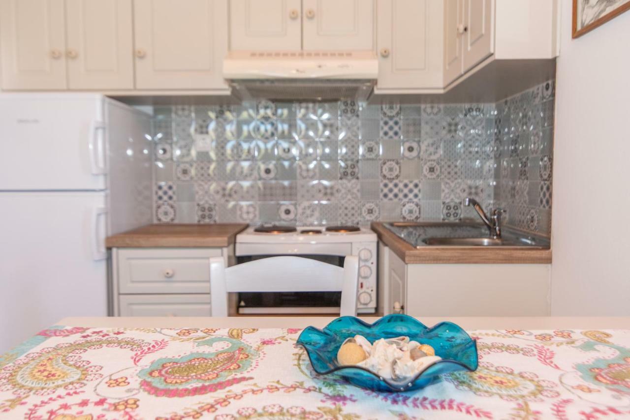 Albatross Holiday Apartments อจิออสซอสติส ภายนอก รูปภาพ