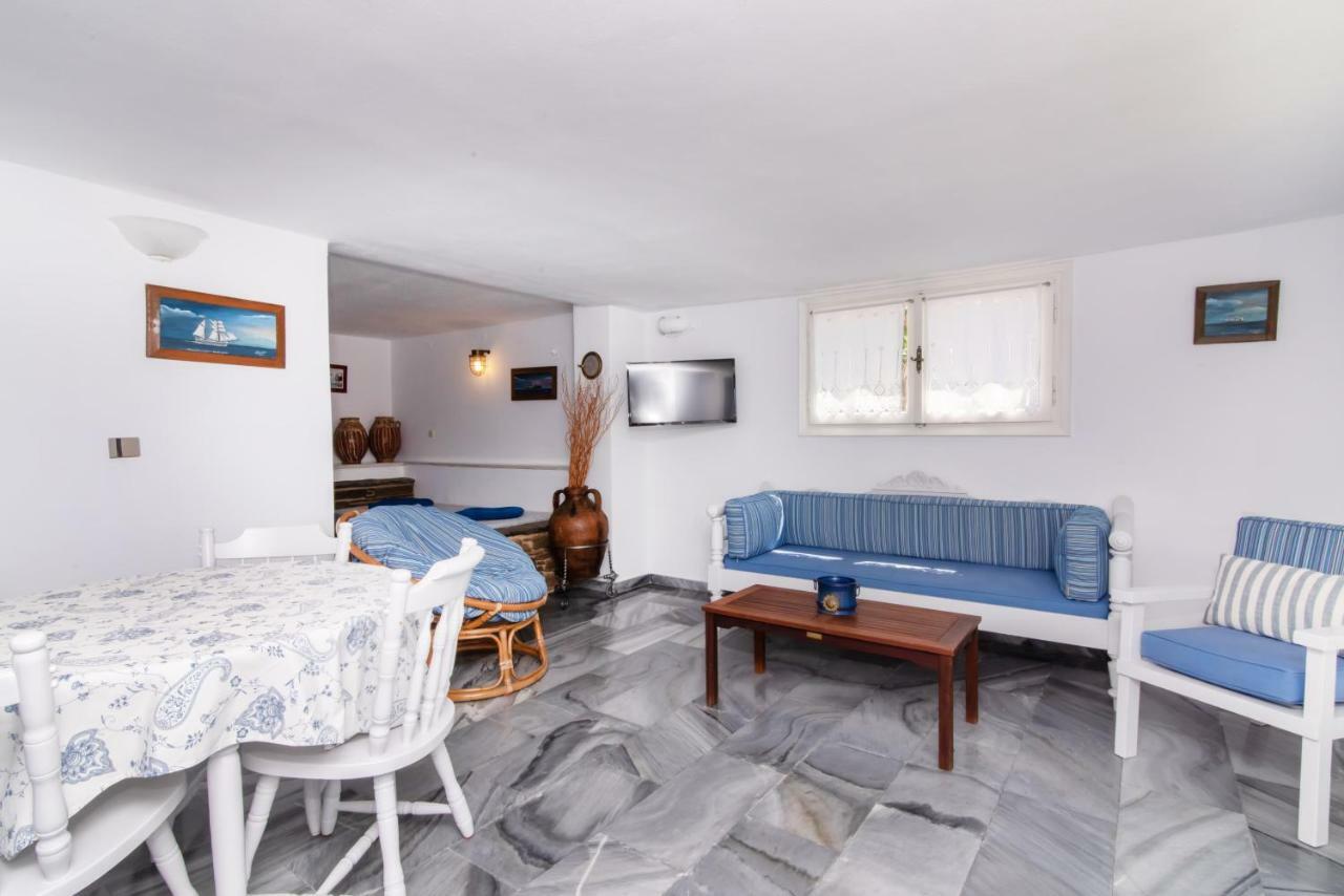Albatross Holiday Apartments อจิออสซอสติส ภายนอก รูปภาพ